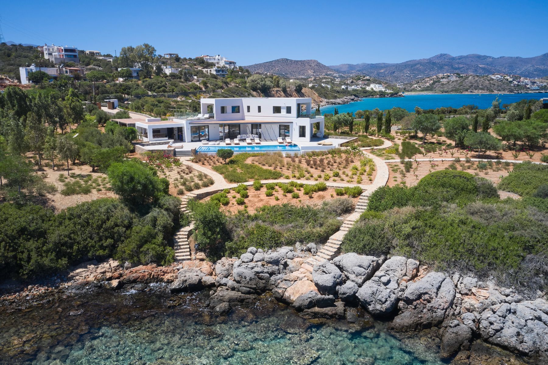 Serenelle villa photo.